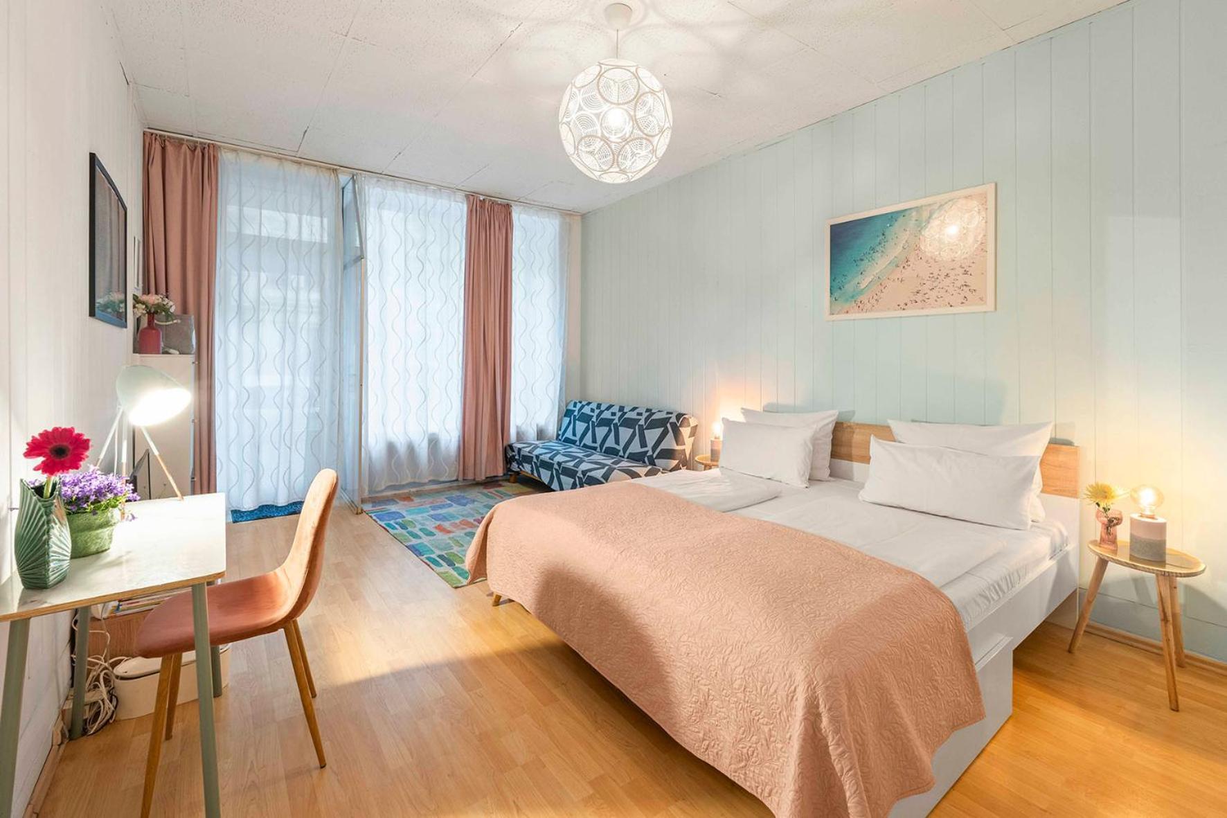 Appartement 33 H S-bahn Schoenhauser Allee *